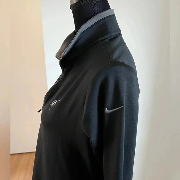 The Chosen Nike Women’s Black Long Sleeve 3 Fish Athletic Thumbhole Top Large - Picture 5 of 6